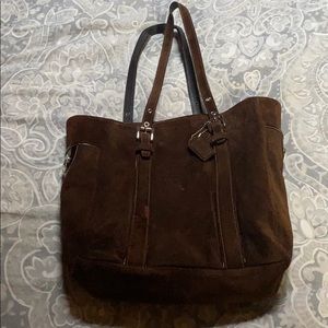 Coach shoulder bag.